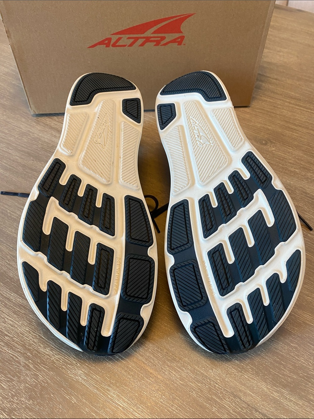 Altra Escalante, Men's 11 - Picture 5 of 9